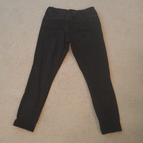 3/$20 Mudd Flex Skinny Jeans - Picture 2 of 5